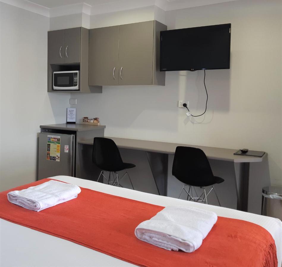 Econo Lodge Chaparral Motel Баллина Экстерьер фото